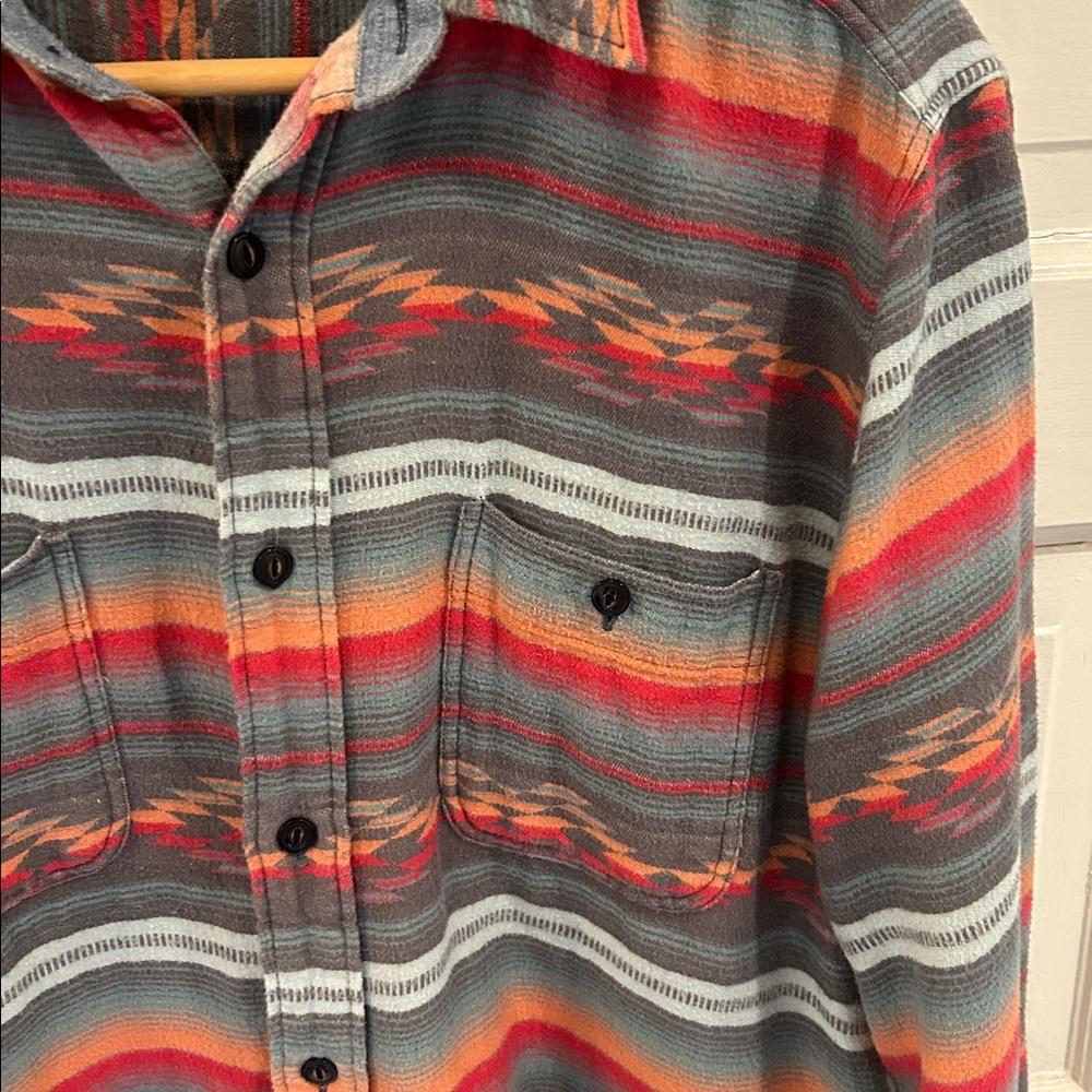 Faherty button down - Picture 3 of 5